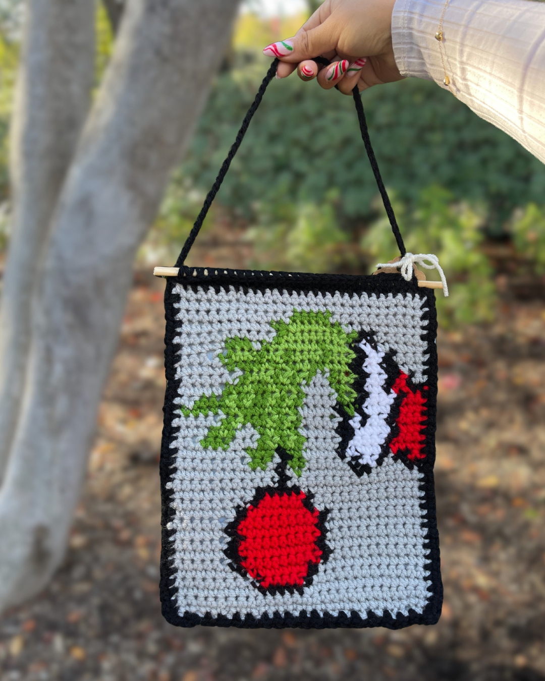 Crochet Grinch Tapestry