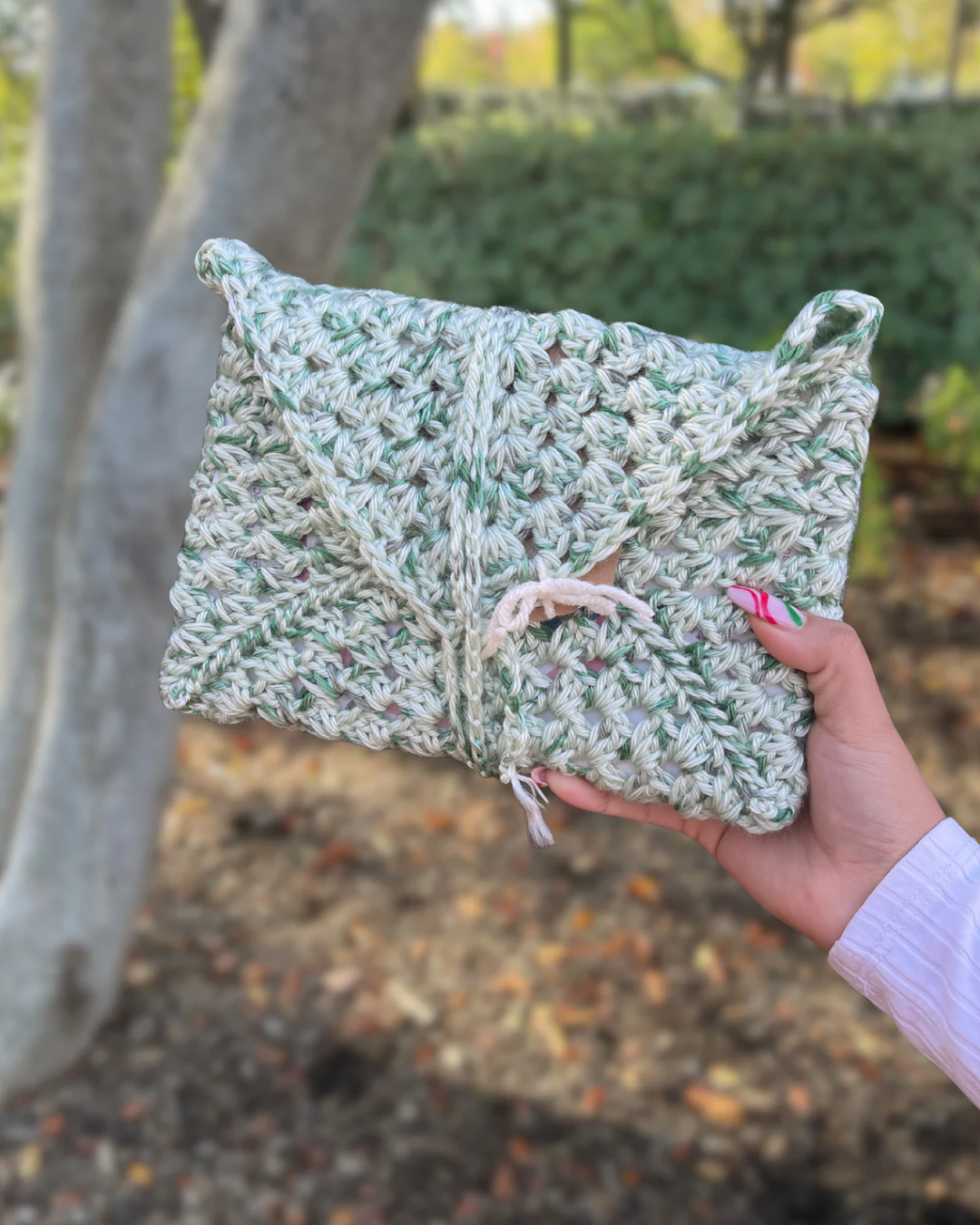 Crochet Envelope Style Book Case